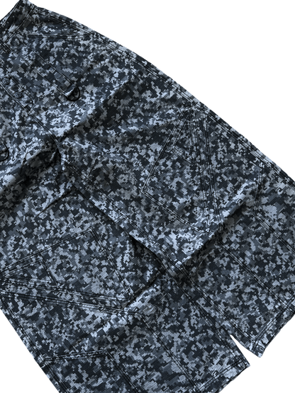 GIGANTIC DIGITAL CAMO