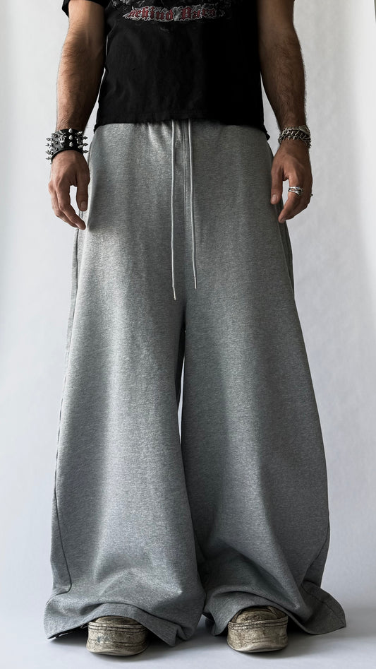 BIG POCKET SWEATPANTS - GREY