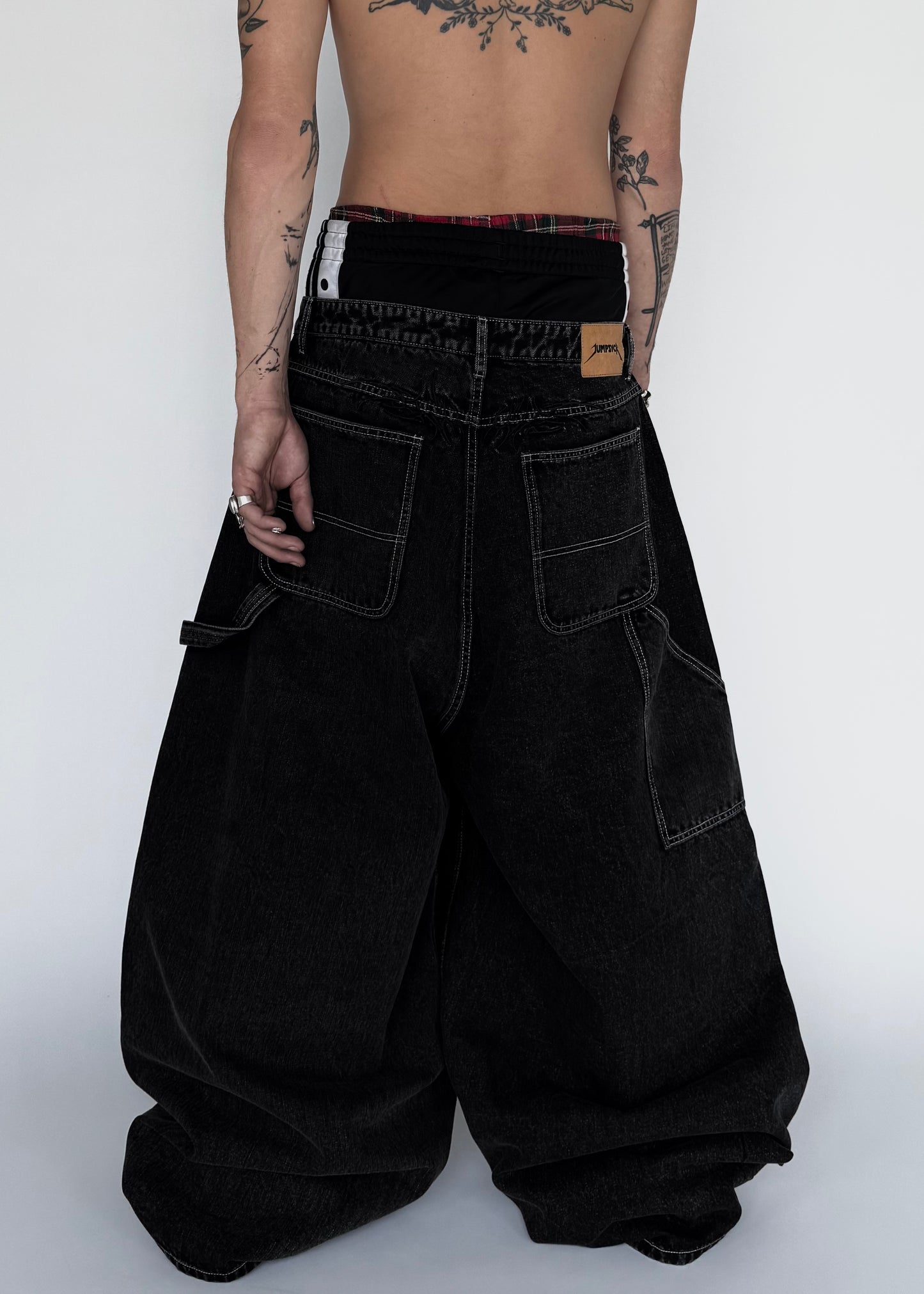 BLACK BAGGIEST – jumpsvck.com BLACK BAGGIEST – jumpsvck.com