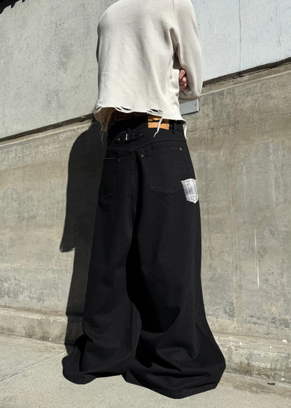 DISTRESSED "CLASP" JEANS